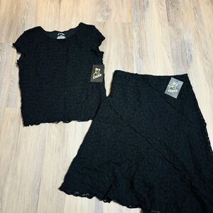 Child’s Matching Set Black Short Sleeve & Skirt 10/12 NWT